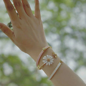 White Enamel Daisy Flower Vintage Elegant ring set