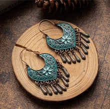 Load image into Gallery viewer, Boho Flower Tassel Earrings
