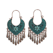 Load image into Gallery viewer, Boho Flower Tassel Earrings
