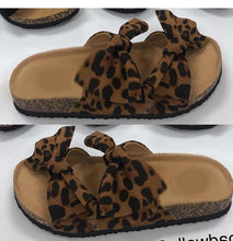 Load image into Gallery viewer, 2021 Women Sandals Shoes Bow-Knot Anti-Slip Flat Sandals Comfortable Retro Beach Shoes Plus Size
