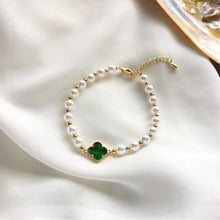 Load image into Gallery viewer, Clover &amp; Pearl Bracelet
