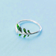 Load image into Gallery viewer, Green Vine Silver Ring
