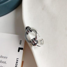 Load image into Gallery viewer, Elise Link Statement Ring
