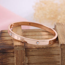 Load image into Gallery viewer, Luxury Bracelet (Buy 1 get 1 Free)

