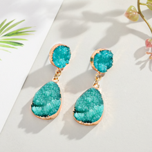 Load image into Gallery viewer, Crystal Resin Drop Earrings

