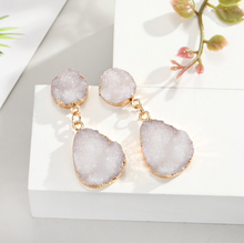 Load image into Gallery viewer, Crystal Resin Drop Earrings
