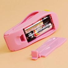 Load image into Gallery viewer, Kitchen Accessories Tools Mini Portable Food Clip Heat
