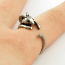Load image into Gallery viewer, Vintage Brass Knuckle Ring Adjustable Mouse Animal
