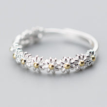 Load image into Gallery viewer, Silver Daisy  Adjustable Ring
