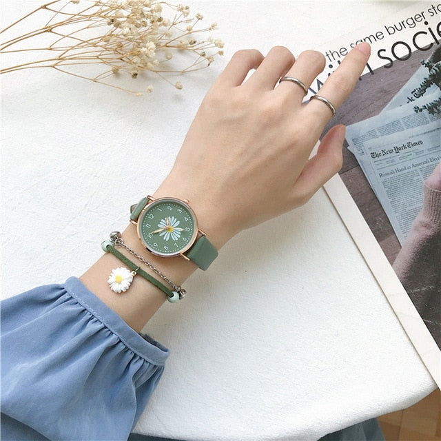 Daisy Flower Vintage Elegant Watch