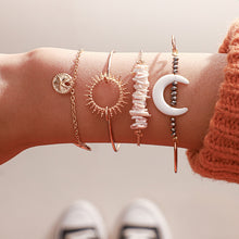 Load image into Gallery viewer, Broken Shell Star Bracelet
